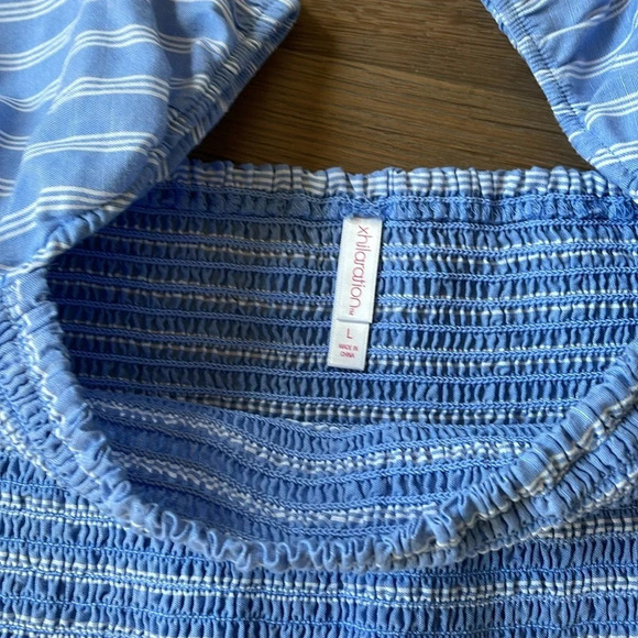 Embroidered Stripped Crop Top Size Large NWT - Picture 5 of 7